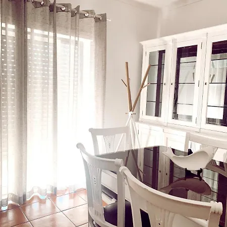 With 3 Bedrooms In With Wonderful Sea View Terrace And Wifi *